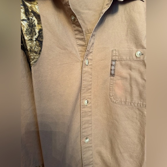 Columbia Shooting Button Up Tan/Camo Shirt - Picture 8 of 8
